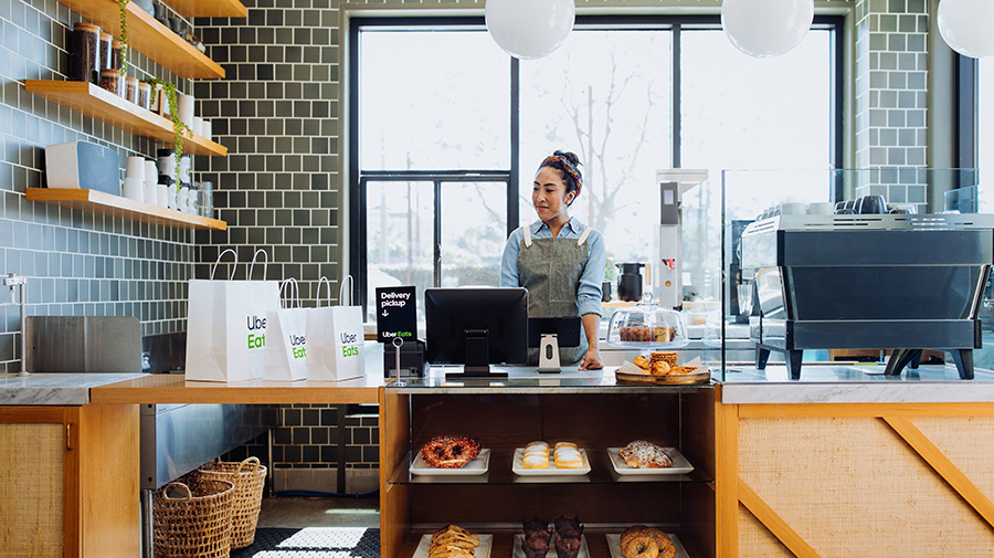 Uber Eats サブスクリプション開始！「Eats パス」月額980円で何度でも配送手数料0円