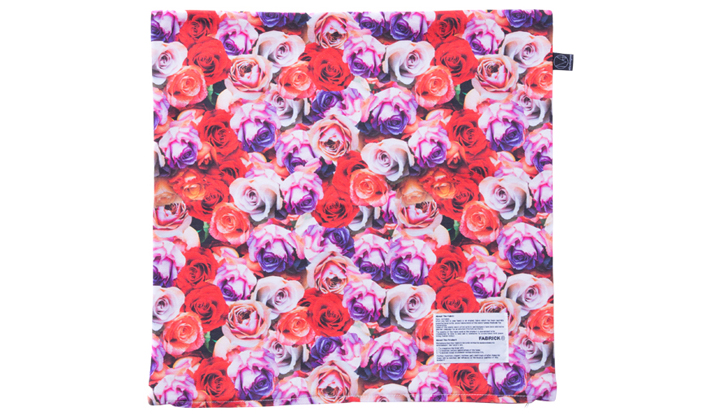 MLE M / mika ninagawa シリーズ『ROSE』 SQUARE CUSHION COVER