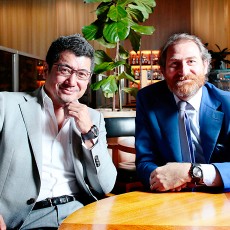 ブルガリ「オクト」を生んだイタリアデザインをめぐる対談|BVLGARI