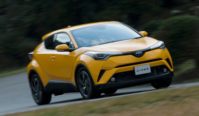 トヨタの最新コンパクトSUV「C-HR」のプロトタイプに試乗｜Toyota