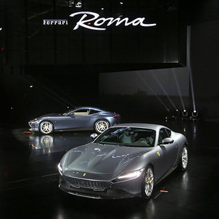 現代によみがえった“ドルチェ・ヴィータ”──フェラーリ ローマ発表会