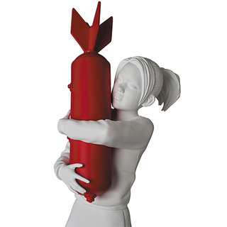 BOMB HUGGER (RED BOMB Ver.)｜MEDICOM TOY - Web Magazine OPENERS