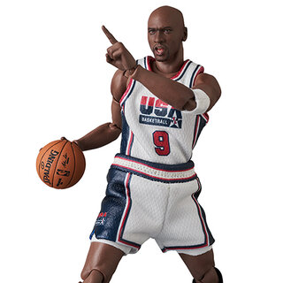 MAFEX Michael Jordan (1992 TEAM USA) ｜MEDICOM TOY - Web Magazine