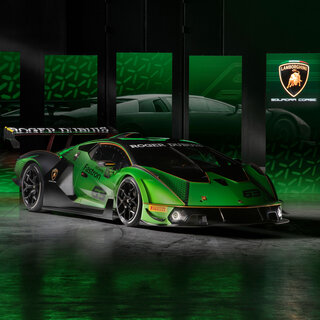 ランボルギーニ史上最強のV12搭載サーキット専用モデル「Essenza SCV12