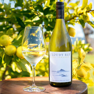 “The World Awakened to White”: The Latest Vintage from New Zealand’s Premier Wine Brand is Here | CLOUDY BAY