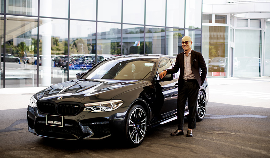 ファッションディレクター森岡弘氏が語るBMW「M5」の魅力｜BMW