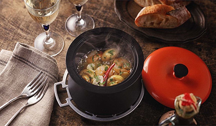 The All-Purpose Cocotte Pot, Perfect for Serving at the Table | ANAORI CARBON