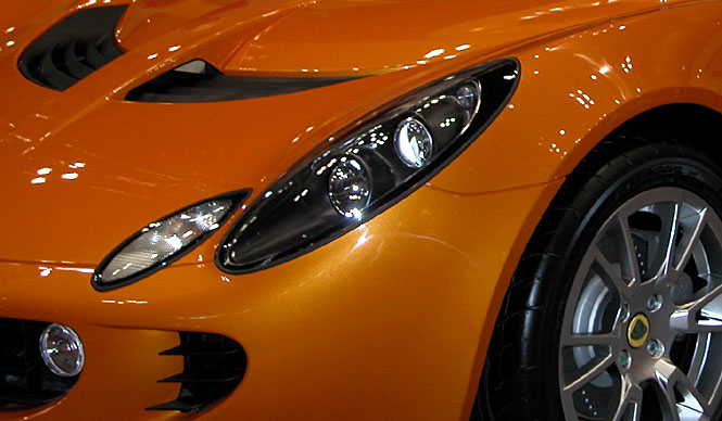 Cars and Clothing: Five Selections on Creation and Design by Fashion Designer Seiichi Kaga