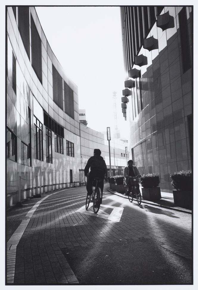 Monochrome Stroll #005
