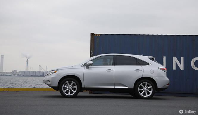 LEXUS RX350 Test Drive (Part 2): A Vessel for Carrying Style.