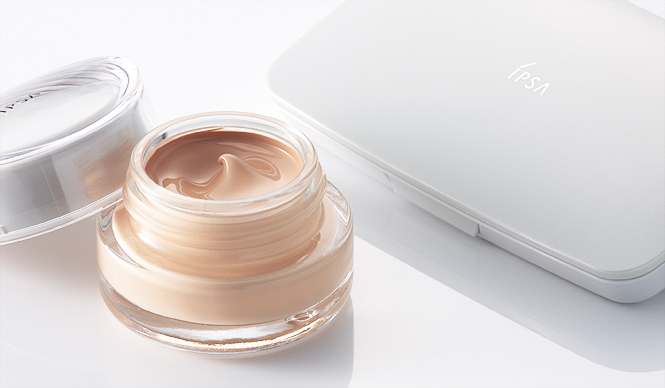 From IPSA's "Pure Protect Foundation," two new textures are born.
