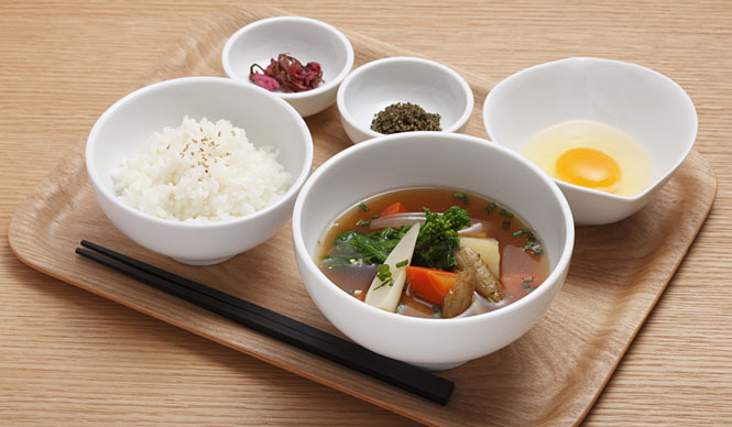 uka | Total Beauty Brand uka Opens Cafe "ukafe"