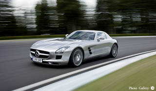 Mercedes-Benz SLS AMG｜ガルウィングをもつ新型スポーツカー発売