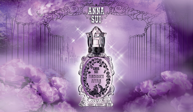 ANNA SUI｜ロマンスへと誘う、フェミニンな香り