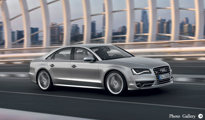 Audi S8｜大型サルーンの常識を覆すモデルが登場！