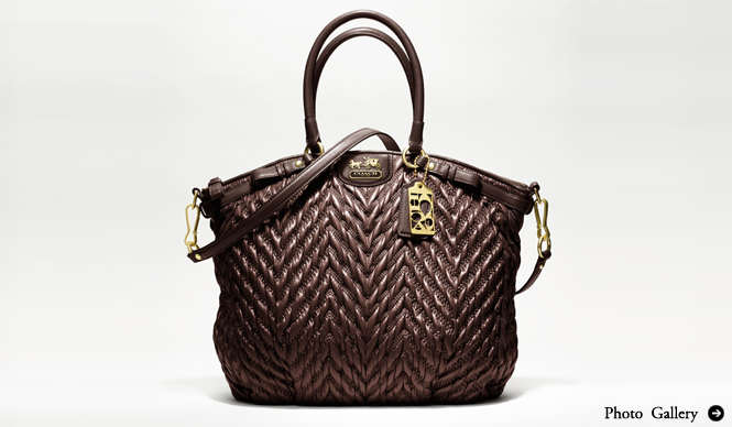 COACH｜コーチから創立70周年記念バッグ「シェブロン」が登場