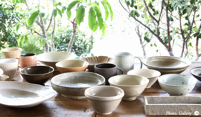 若手作家6人による企画展　『器のある暮らし』展