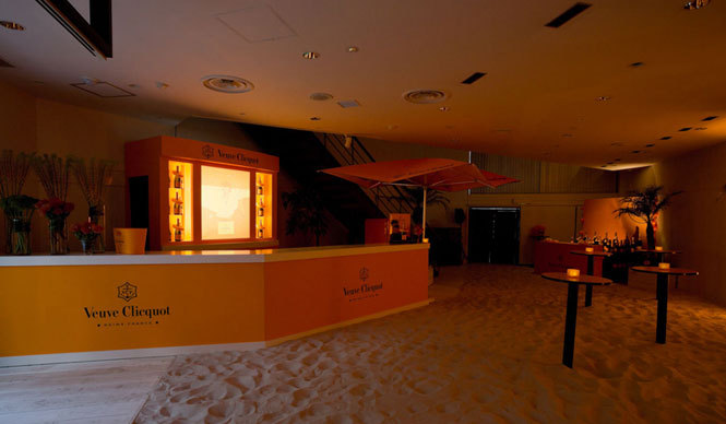 EVENT | Omotesando's White Sand Beach: Veuve Clicquot 'YELLOW SUMMER 2012'