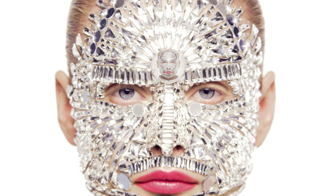 CHANEL｜ピーター・フィリップス最新ショートフィルム「MIROIR MIROIR」