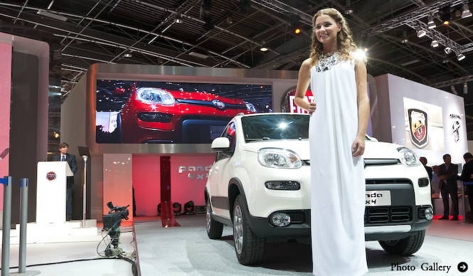 Fiat Exhibits Fiat 500L, Panda 4x4, and More at the Paris Motor Show