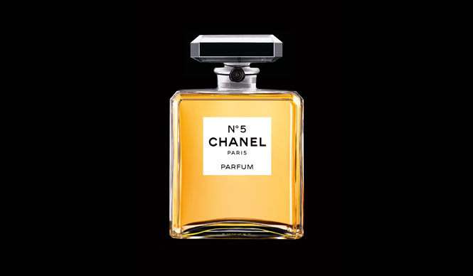CHANEL｜ブラッド・ピット出演の新広告フィルム公開！　ウェブサイト「Inside CHANEL」スタート
