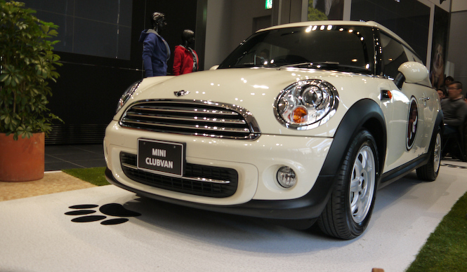 The MINI Clubvan Arrives in Japan | MINI