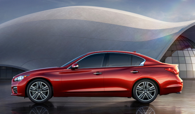 インフィニティQ50北米で販売開始｜Infiniti
