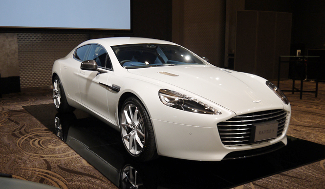 ラピード S 日本でお披露目｜Aston Martin
