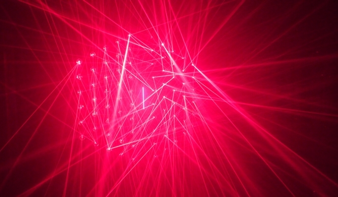 ART FILE 20｜「CHRIS LEVINE LIGHT 3.142」 ｜連載「世界のアート展から」