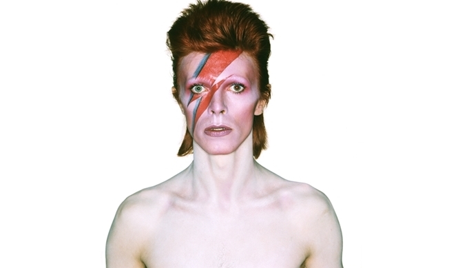 ART FILE 21｜「David Bowie is」｜連載「世界のアート展から」