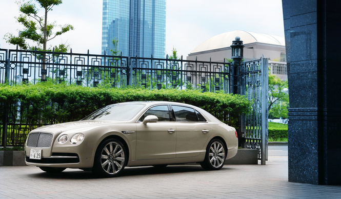 First Drive of the New Bentley Flying Spur in Japan | Bentley