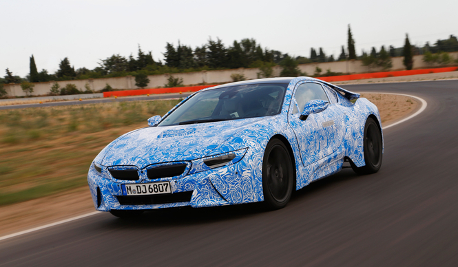 BMW i8に試乗｜BMW