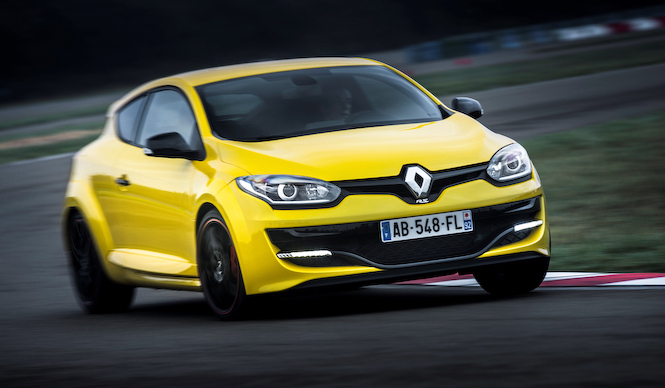 マイナーチェンジ版メガーヌ発表｜Renault