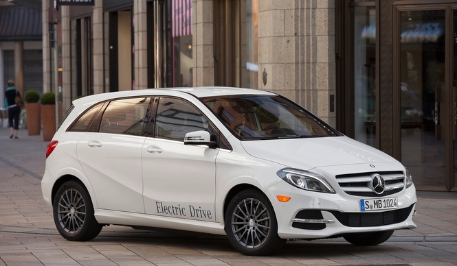 Bクラスの電気自動車、2014年発売｜Mercedes-Benz