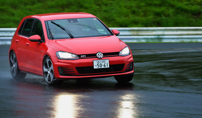 国内導入されたゴルフ GTIに早速試乗｜Volkswagen