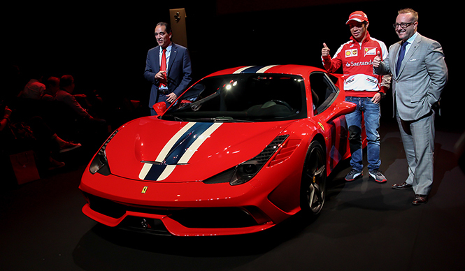究極のフェラーリ458、日本上陸｜Ferrari