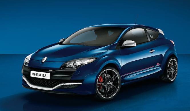 メガーヌRSレッドブルレーシングバージョン国内発売｜Renault