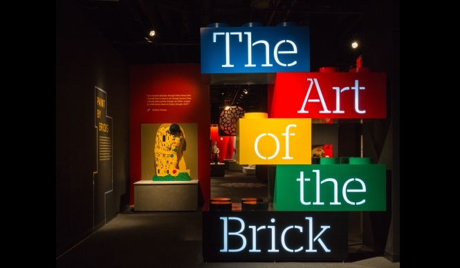 ART FILE 25｜「THE ART OF THE BRICK」｜連載「世界のアート展から」