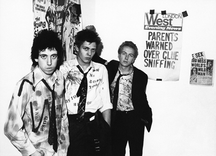 agnès b. | Sheila Rock Photography Exhibition “PUNK+,” Capturing the 70s Punk Scene
