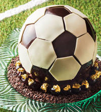 EAT｜「サッカーボールケーキ」でワールドカップを楽しむ!? - Web