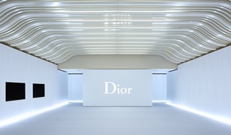 Dior | First 'Esprit Dior' Fashion Show Held at Ryogoku Kokugikan