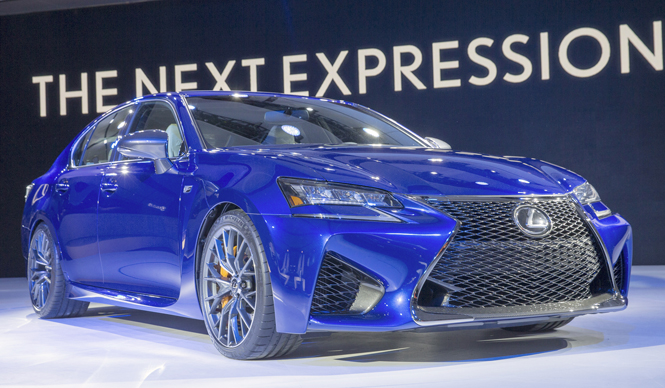 レクサス最新のFシリーズとなるスポーツセダン、GS Fをデトロイトで初公開｜Lexus