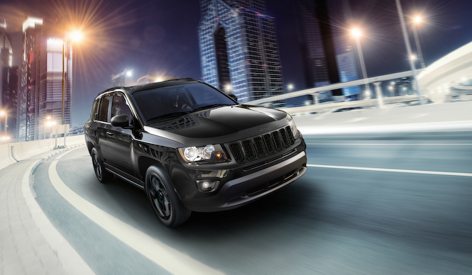 ジープ コンパスに多彩な装備の限定モデル「ブラックホーク」｜Jeep