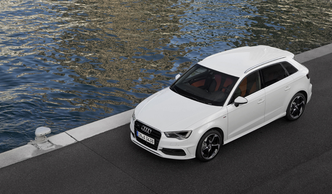 Audi A3 / Audi S3購入予定者に30万円をサポート｜Audi