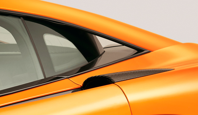 マクラーレン、新型スポーツモデルを570S クーペと発表｜McLaren
