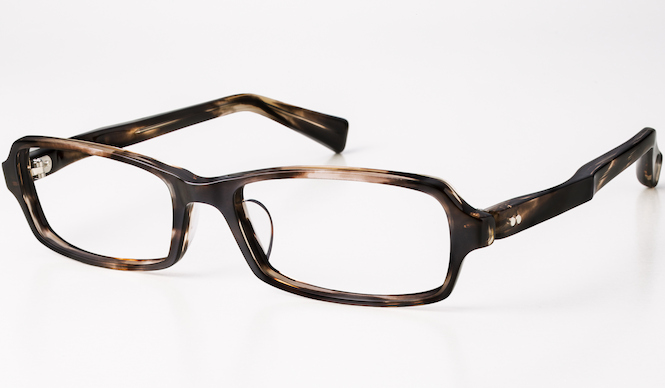 DJUAL's eyeglass frames, featuring adjustable hinge angle, from PRODUCT Tokyo Tips, April 2015.