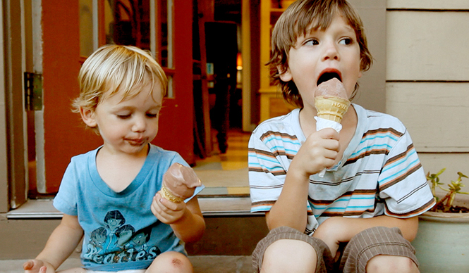 MOVIE | Documentary "Dad, What Is Genetic Engineering?"