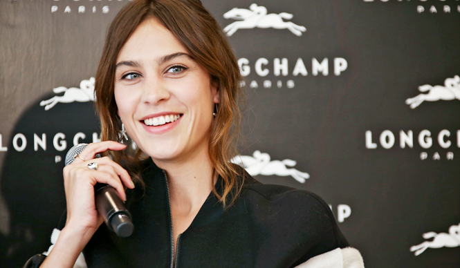 ロンシャン秋の広告キャンペーンをアレクサ・チャン自身が語る｜LONGCHAMP