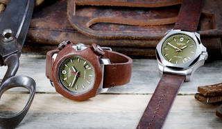 ビクトリノックスがビンテージレザーを使用した特別モデルを披露