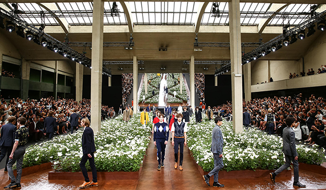 ディオール オム 2016年夏 メンズコレクションの映像を公開｜DIOR HOMME
